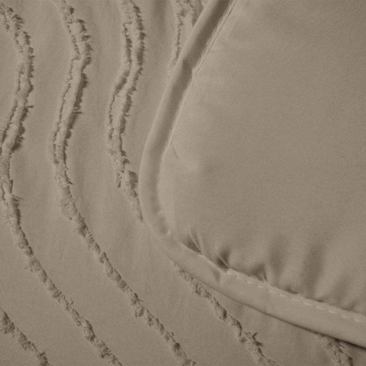 Tufted Waves dekbed Taupe
