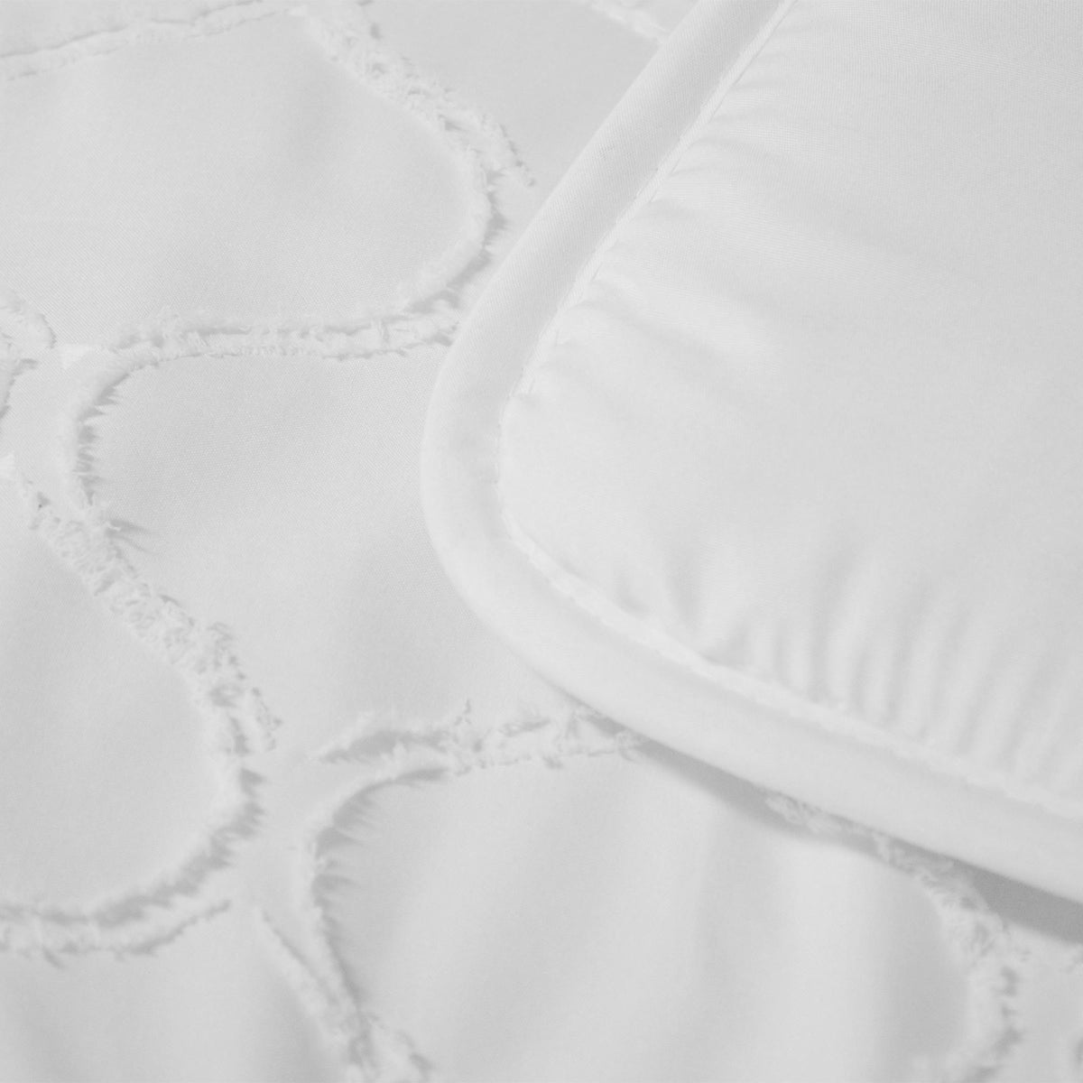 Tufted Curve dekbed Wit